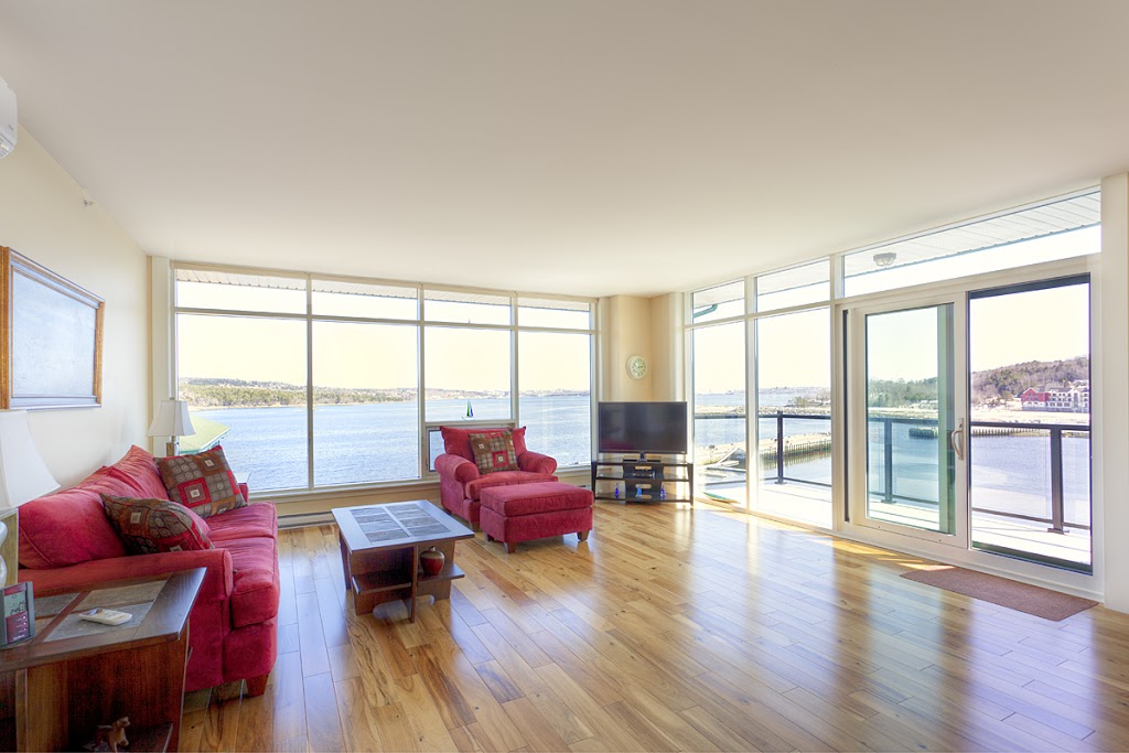 Halifax Life Real Estate Consultants | 222 Waterfront Dr Suite 106, Bedford, NS B4A 0H3, Canada | Phone: (902) 403-6655