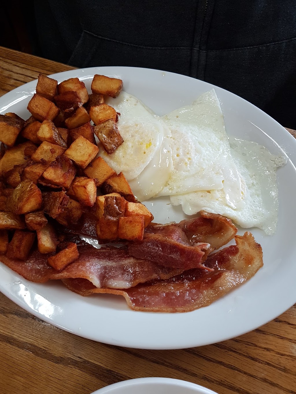Sunrise Cafe | 136 Bunting Rd, St. Catharines, ON L2P 3G5, Canada | Phone: (905) 685-1100