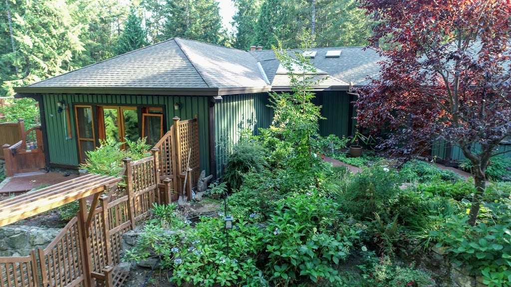 Stonekroft Guesthouse | 2021 Mable Rd, Shawnigan Lake, BC V0R 2W3, Canada | Phone: (250) 743-3273
