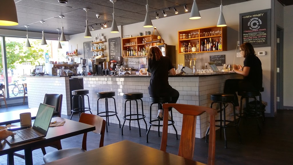 Bar Robo | 692 Somerset St W, Ottawa, ON K1R 6P4, Canada | Phone: (613) 233-7626