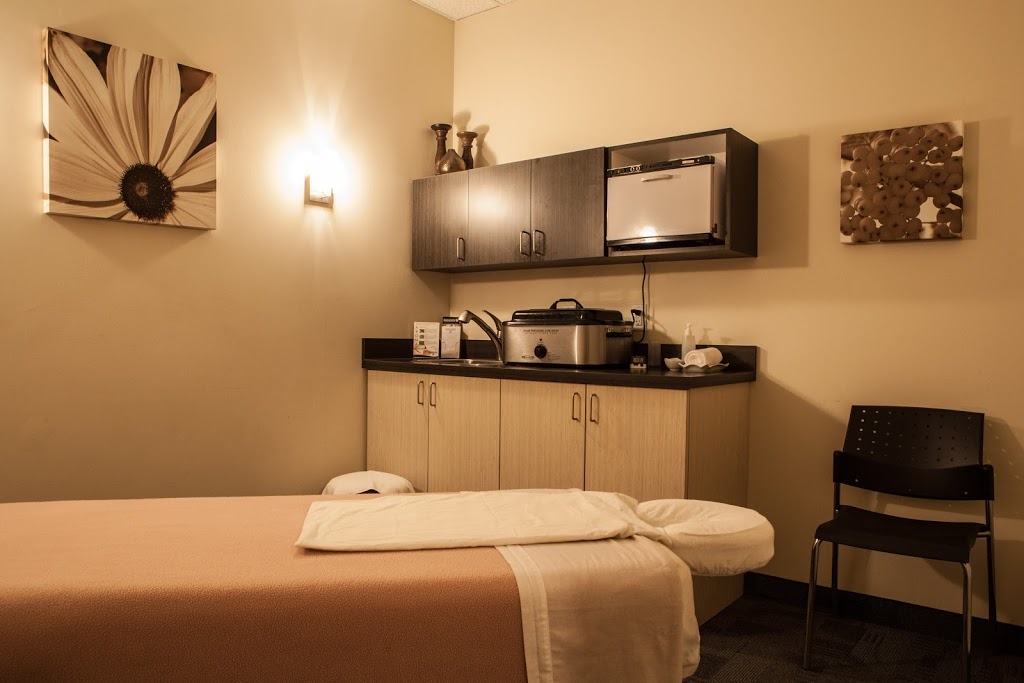 Hand & Stone Massage and Facial Spa – Oakville | 511 Maple Grove Dr #21, Oakville, ON L6J 6X8, Canada | Phone: (289) 837-3838