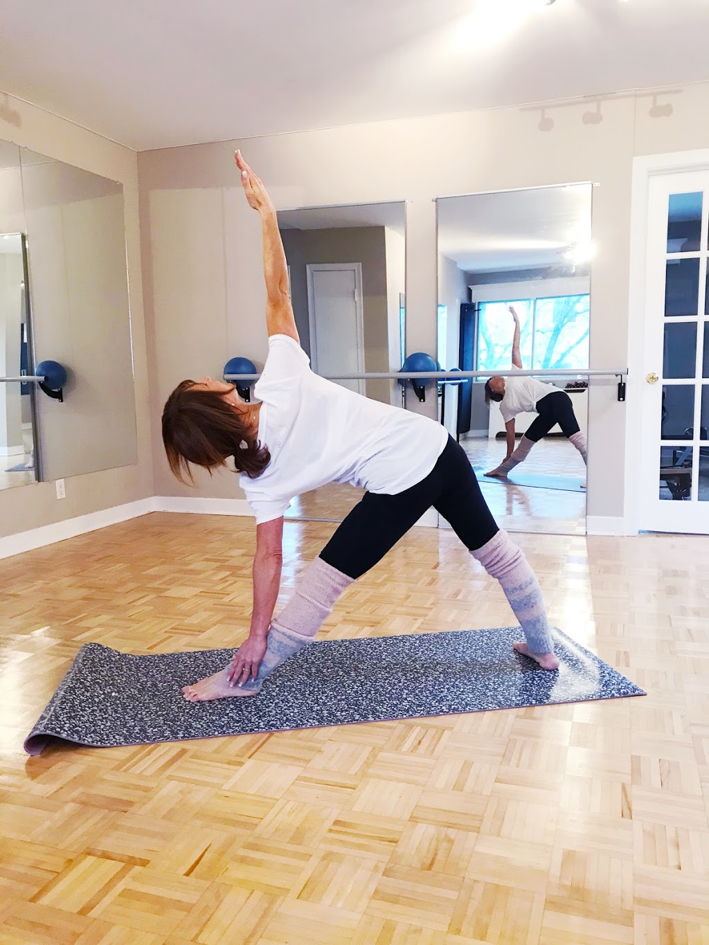 Vpilates Barre & Étirement | 2724 Rue des Ormeaux, Montréal, QC H1L 4X7, Canada | Phone: (514) 778-8995