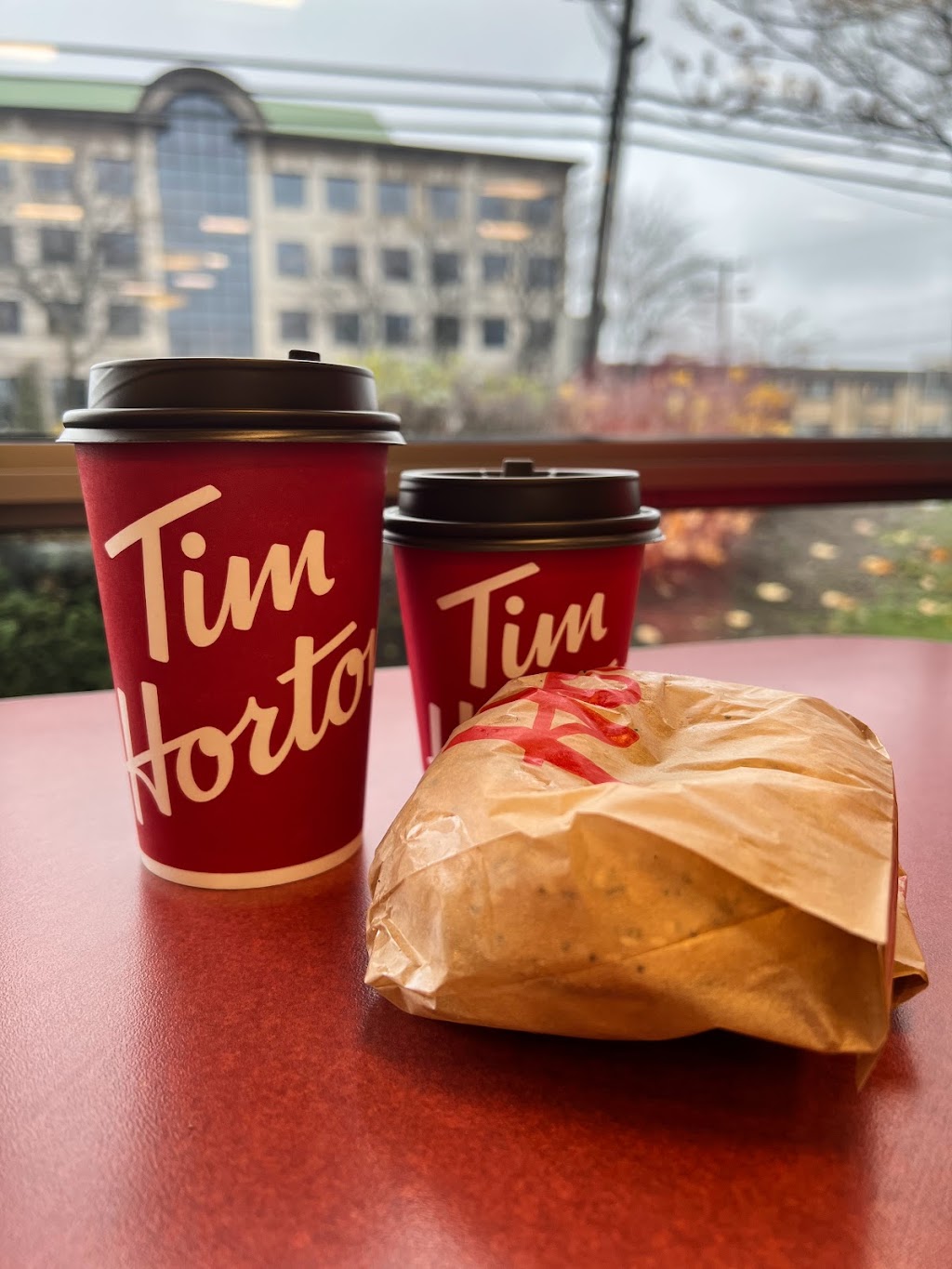 Tim Hortons | 3838 Bd de la Côte Vertu, Saint-Laurent, QC H4R 1P8, Canada | Phone: (514) 334-5222