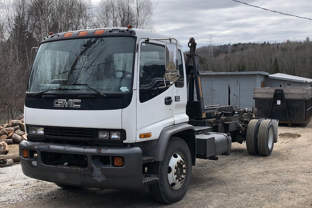 Location de Conteneurs GFT | 27 Chem. Henri, Gracefield, QC J0X 1W0, Canada | Phone: (819) 665-2355