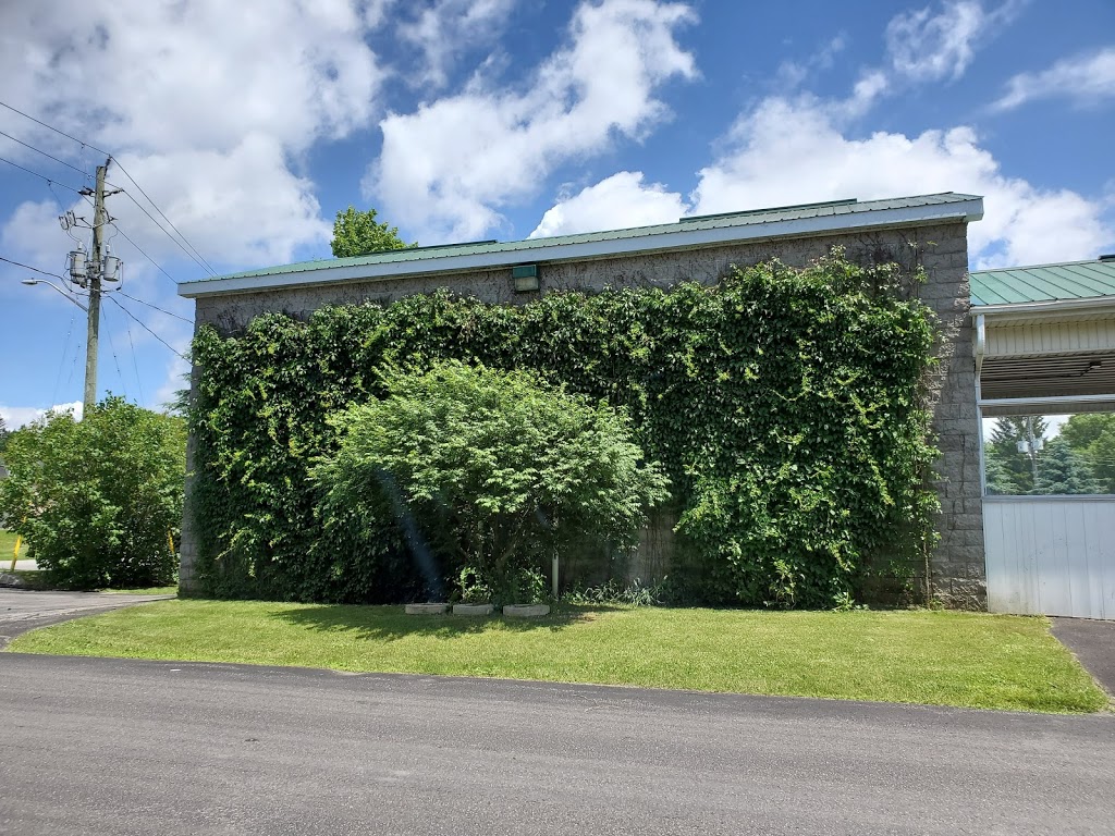 Woodstock U Wash | 36 Mill St, Woodstock, ON N4S 7V6, Canada | Phone: (519) 539-5735