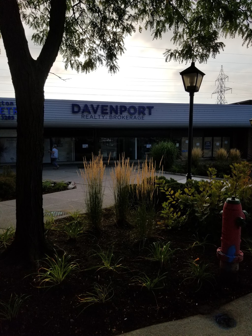 Davenport Realty, Brokerge | 13-1505 Guelph Line, Burlington, ON L7P 3B6, Canada | Phone: (289) 714-3878
