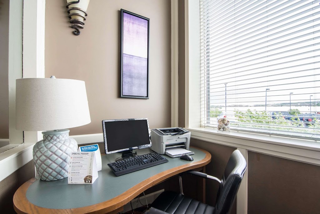 Quality Hotel | 100 6 Ave SE, Drumheller, AB T0J 0Y6, Canada | Phone: (403) 856-4444