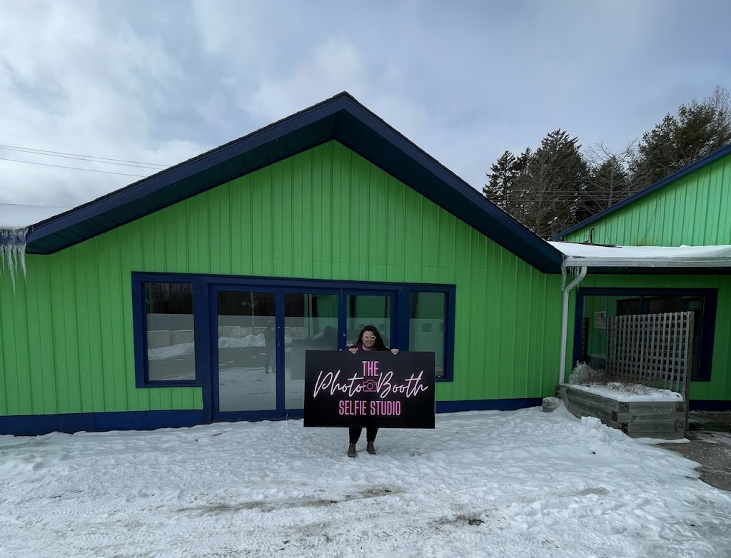 The Photo Booth Selfie Studio | Old Rte 325 Rd, Blockhouse, NS B0J 1E0, Canada | Phone: (902) 531-2177