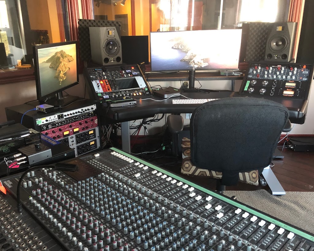 Haggarty Sound Studio | 1935 Whittington Dr, Cavan-Monaghan, ON K9J 0G5, Canada | Phone: (705) 742-7839