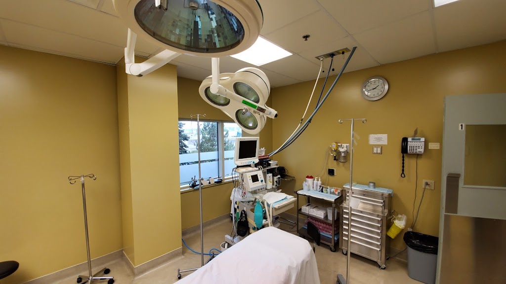 Dr Gilles Beauregard - Plastic Surgery Center Montreal | 8 Pl. du Commerce, Verdun, QC H3E 1N3, Canada | Phone: (514) 564-9904
