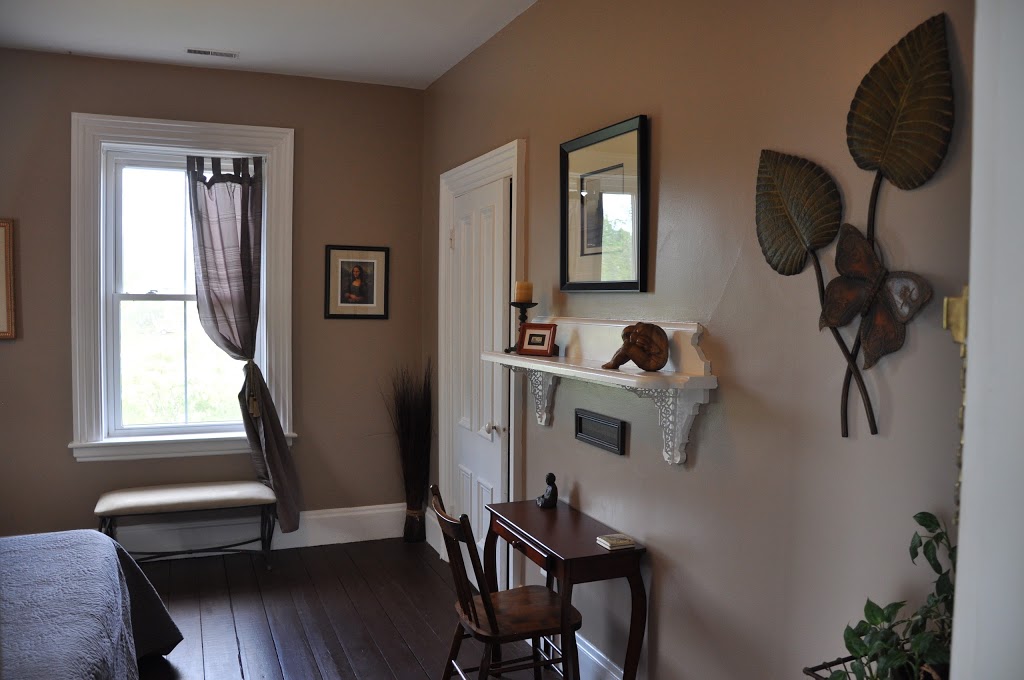 The Tidal Life Guesthouse | 78 Cedar Rd, Maitland, NS B0N 2H0, Canada | Phone: (902) 957-1524