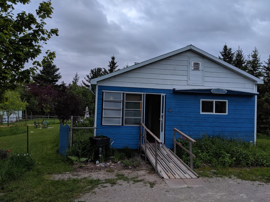 Maias place | 2064 Concession Rd 4, Teeswater, ON N0G 2S0, Canada | Phone: (519) 392-6172