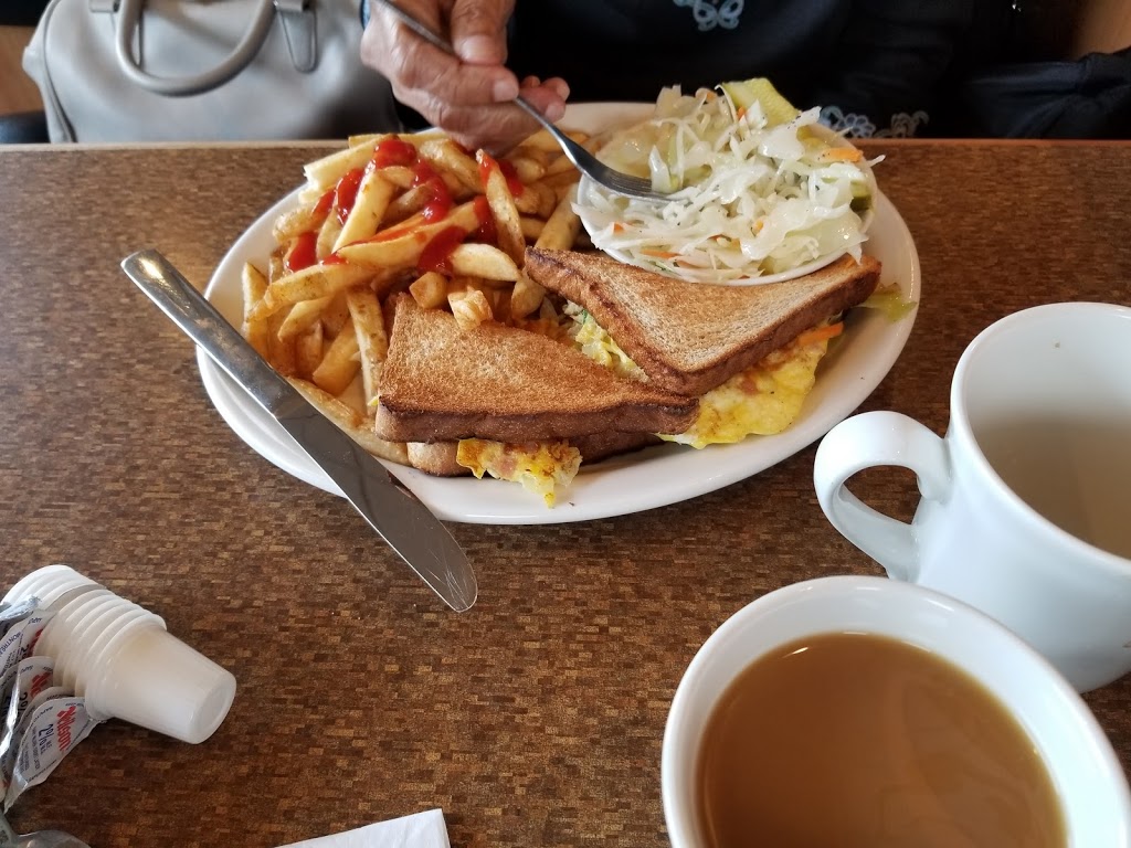 Johns Restaurant | 1643 London Line, Sarnia, ON N7W 1A9, Canada | Phone: (519) 542-9821