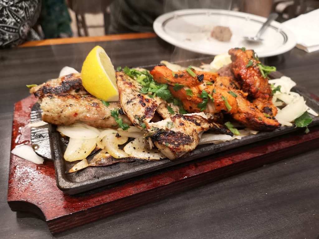Baigs Grill | 124 Kennedy Rd S #2, Brampton, ON L6W 3E7, Canada | Phone: (905) 230-3243