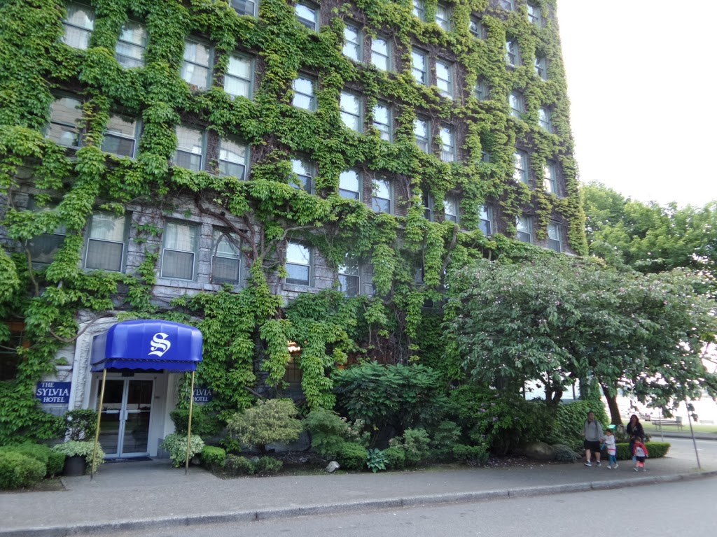 Sylvia Hotel and Restaurant | 1154 Gilford St, Vancouver, BC V6G 2P6, Canada | Phone: (604) 681-9321