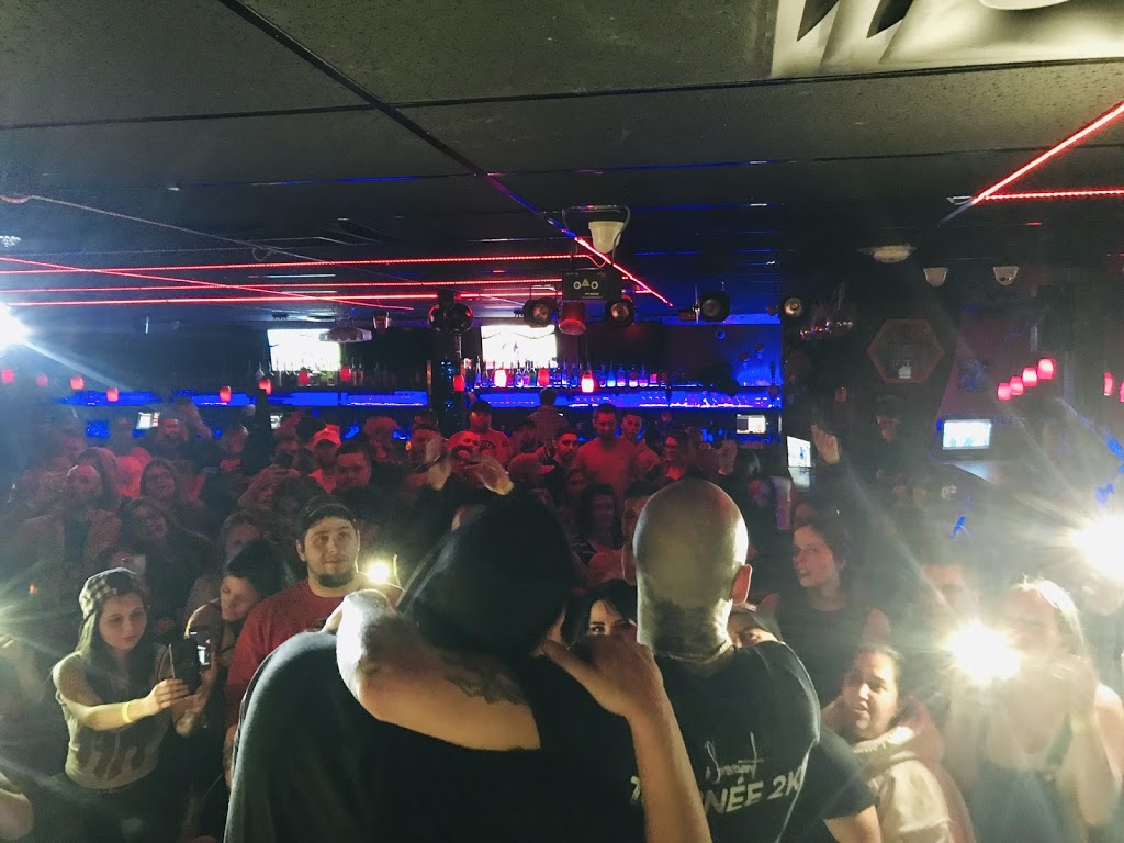 Station Billard/ Pub | 880 Rue Saint-Isidore, Saint-Lin - Laurentides, QC J5M 2V4, Canada | Phone: (450) 302-0772