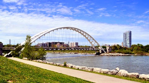 RE/MAX CONDOS PLUS CORP | 2121 Lake Shore Blvd W, Etobicoke, ON M8V 4E9, Canada | Phone: (416) 847-0920