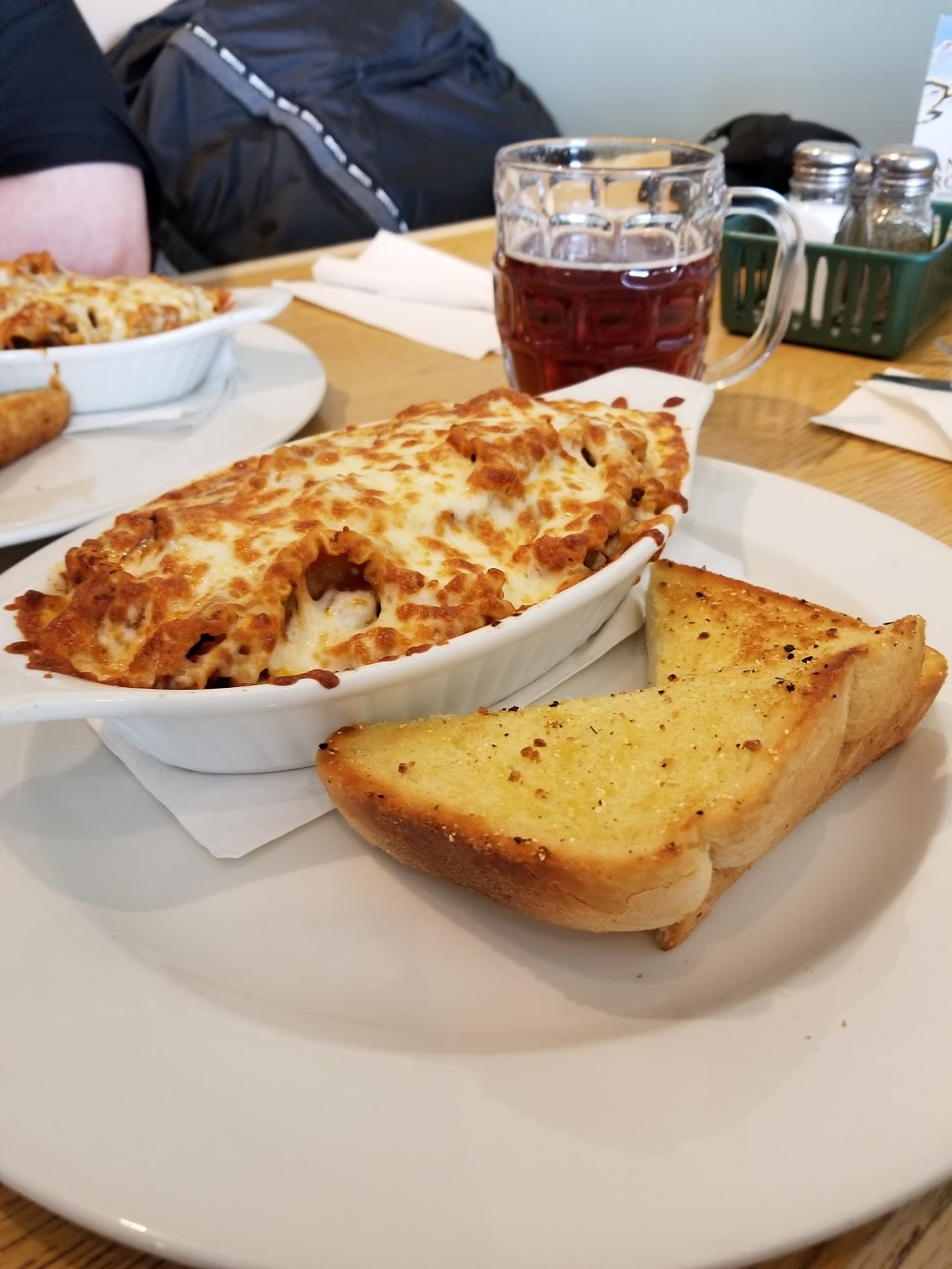 Lizs Homestyle Grill | 8930 Jasper Ave #120, Edmonton, AB T5H 4E9, Canada | Phone: (780) 421-4446