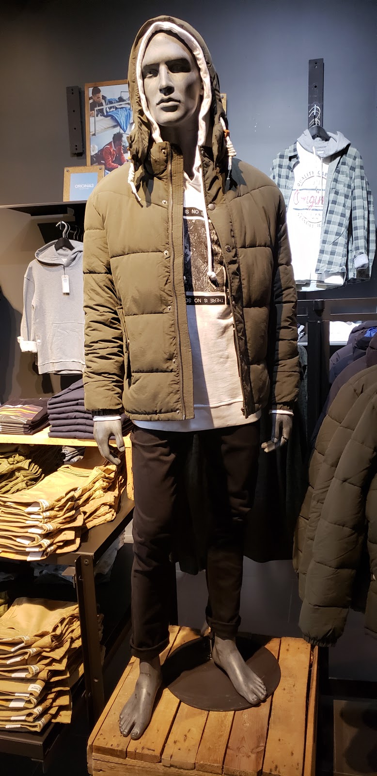 JACK & JONES | 999 Upper Wentworth St, Hamilton, ON L9A 4X5, Canada | Phone: (905) 575-7400