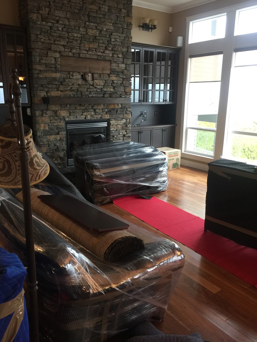 2 Burley Men Moving Langley | 21671 Fraser Hwy, Langley City, BC V3A 4H1, Canada | Phone: (604) 556-6889