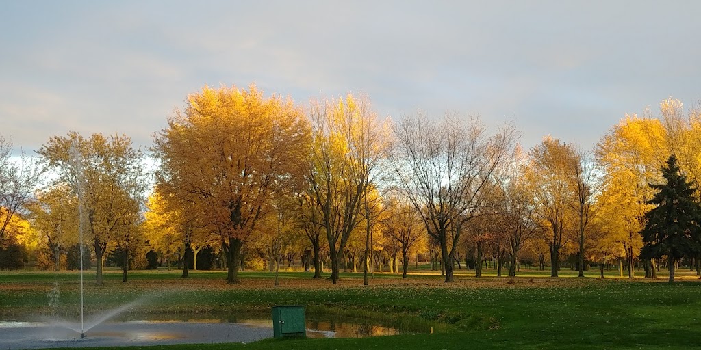 Club de Golf de Valleyfield | 3350 Bd du Bord de lEau, Salaberry-de-Valleyfield, QC J6S 6E1, Canada | Phone: (450) 373-2323