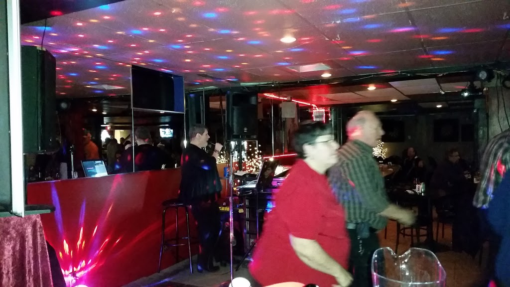 Pub Denault | 1301 Rue Denault, Sherbrooke, QC J1H 2P6, Canada | Phone: (819) 791-6575