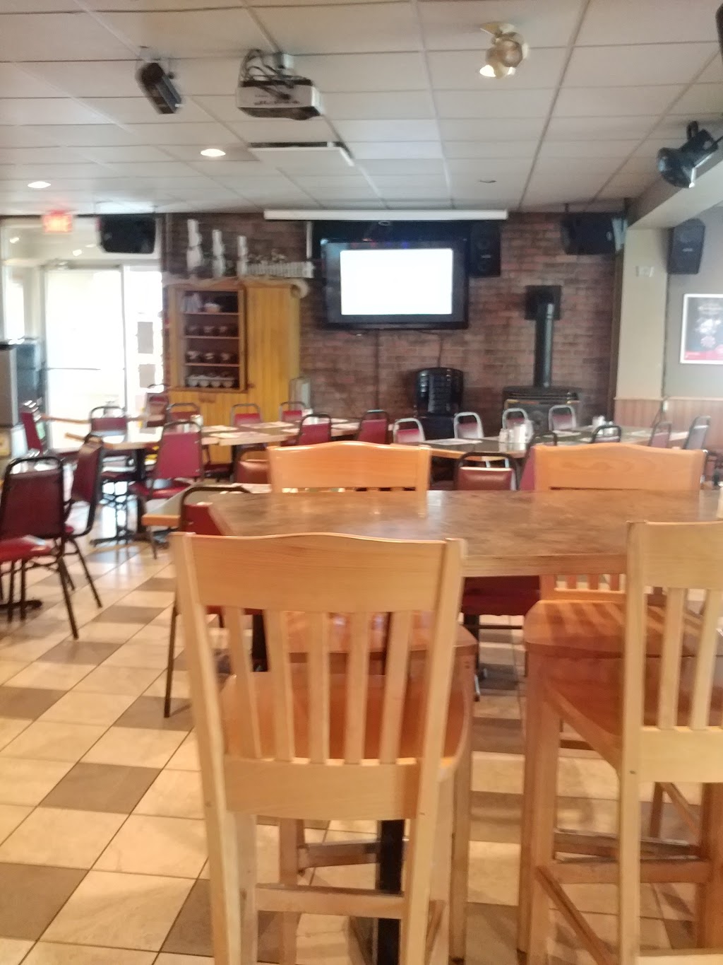 Brasserie Poudriere La | 975 Rue Bernard-Pilon, Beloeil, QC J3G 1V7, Canada | Phone: (450) 467-0968