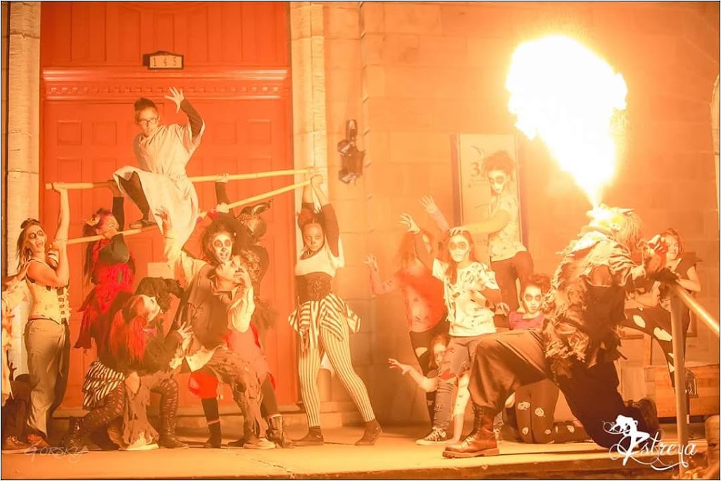 School Dancing Circus Estreya | 440 Rue Sainte-Rose, La Prairie, QC J5R 1Y4, Canada | Phone: (438) 838-8448
