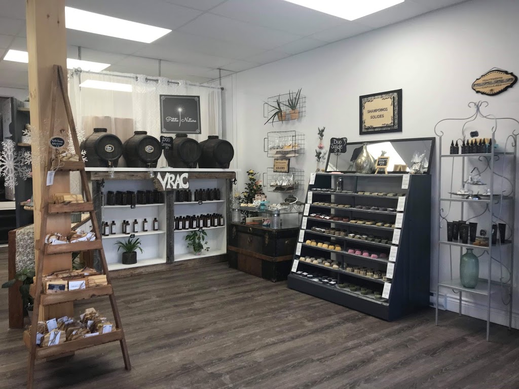 Petite Nature | 414 Rue Notre Dame, Saint-Tite, QC G0X 3H0, Canada | Phone: (418) 365-1368