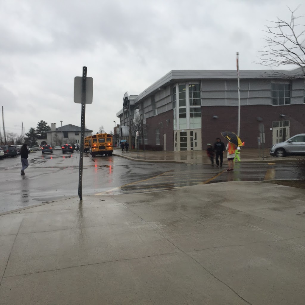 Castlemore Public School | 9916 The Gore Rd, Brampton, ON L6P 0A7, Canada | Phone: (905) 913-0845