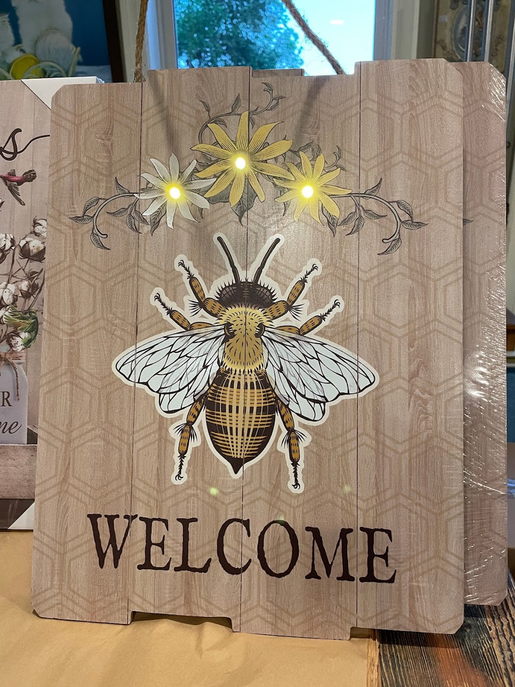 Grannys Antiques & Gifts | 7 Adam St, Antigonish, NS B2G 2G1, Canada | Phone: (902) 867-1177