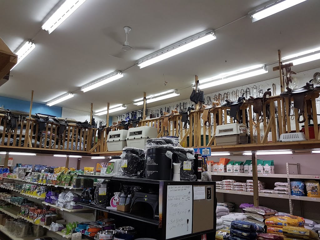 Deep Creek General Store | 3455 Pleasant Valley Rd, Armstrong, BC V0E 1B0, Canada | Phone: (250) 546-3955