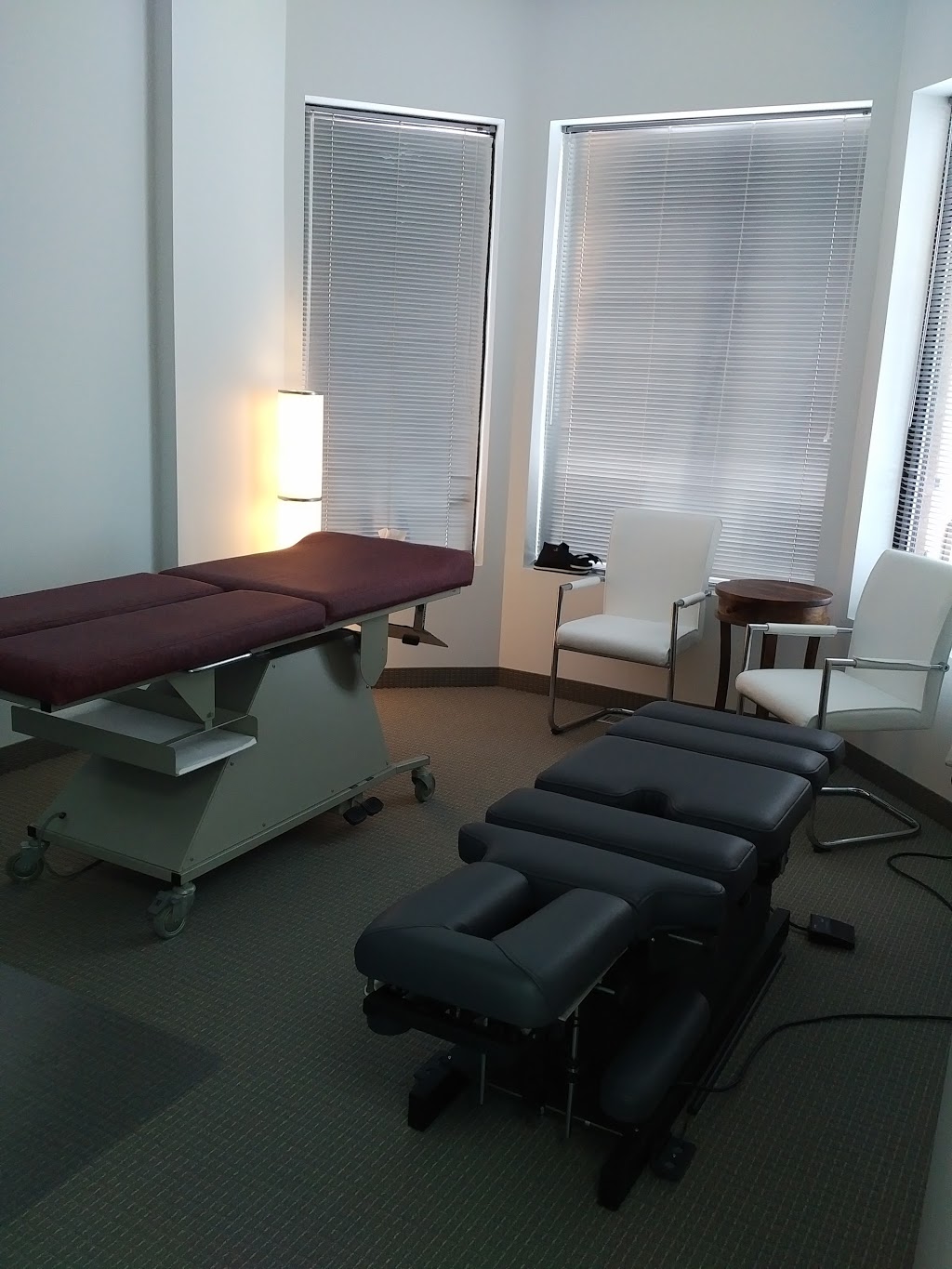 YourBack Chiropractic | 1100 Central Pkwy W Unit 30-1, Mississauga, ON L5C 4E5, Canada | Phone: (905) 281-8282