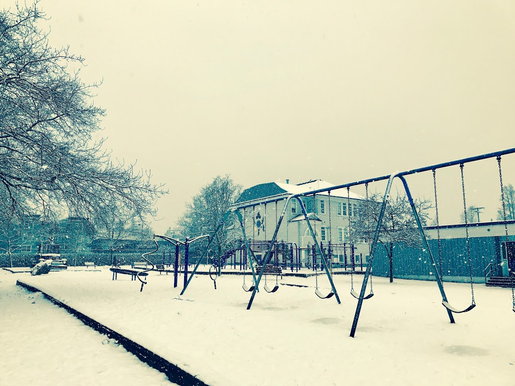 Emily Carr Elementary School | 4070 Oak St, Vancouver, BC V6H 2M8, Canada | Phone: (604) 713-4941