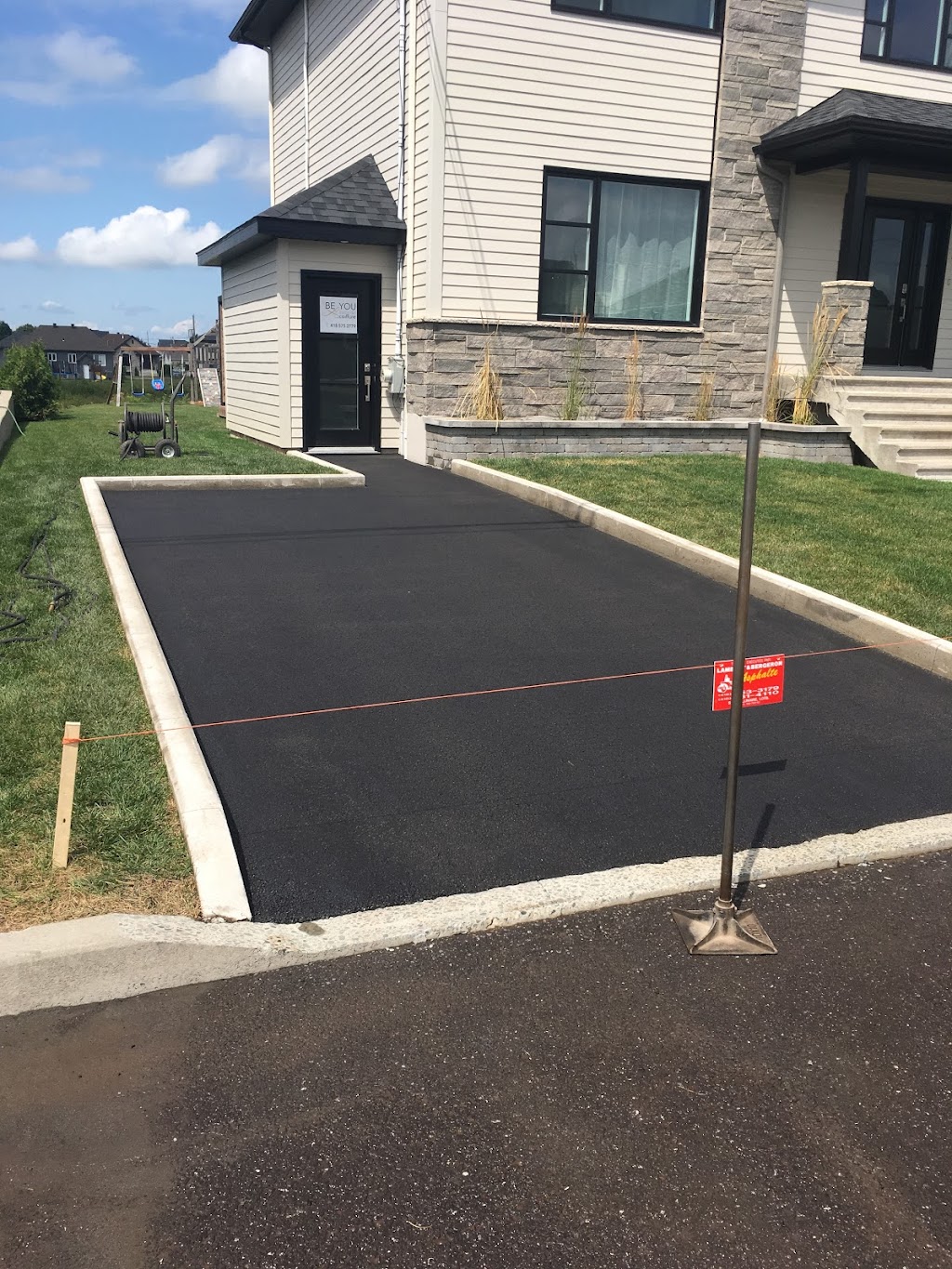 Lambert & Bergeron Asphalte | 133 Rte du Cap, Saint-Apollinaire, QC G0S 2E0, Canada | Phone: (418) 881-4110