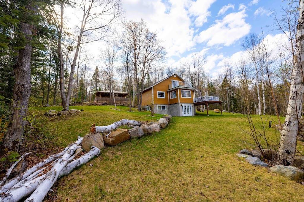 Chalet Donat-Ella | 328 Chemin St Guillaume, Saint-Donat-de-Montcalm, QC J0T 2C0, Canada | Phone: (514) 237-1360