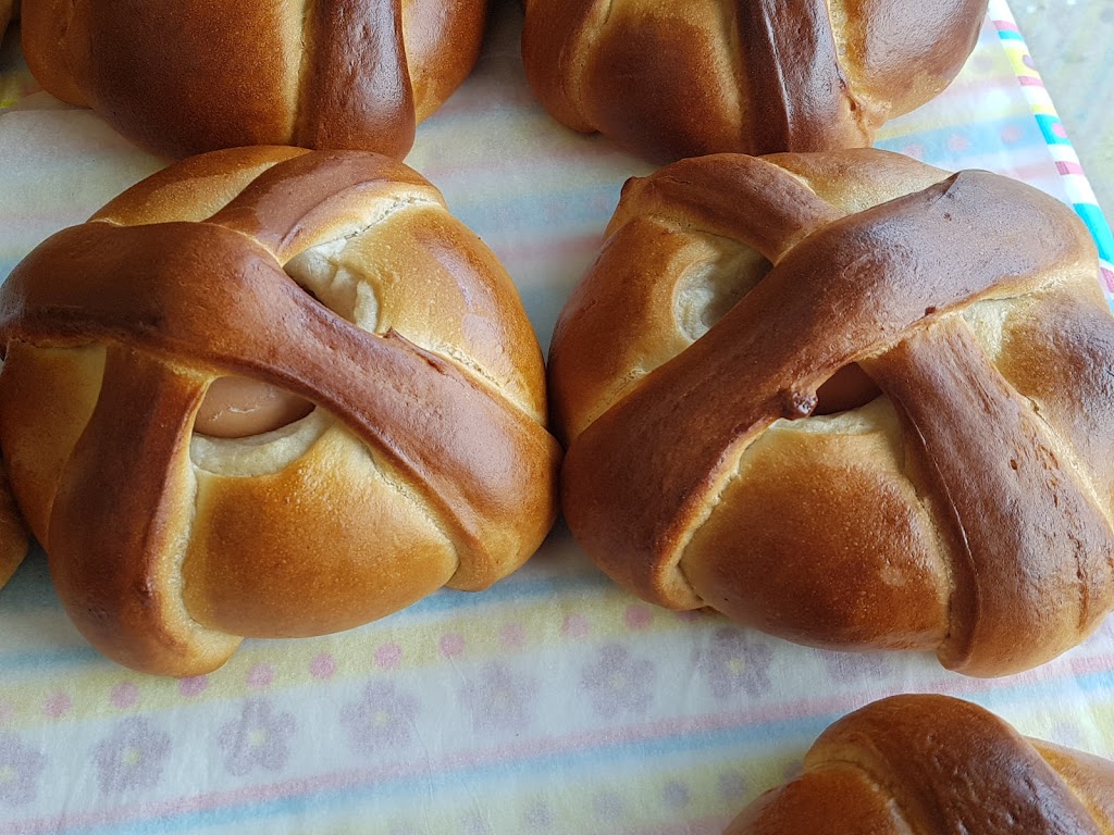 Lusitania Bakery | 613 Lakeshore Rd E, Mississauga, ON L5G 1H9, Canada | Phone: (905) 271-2707