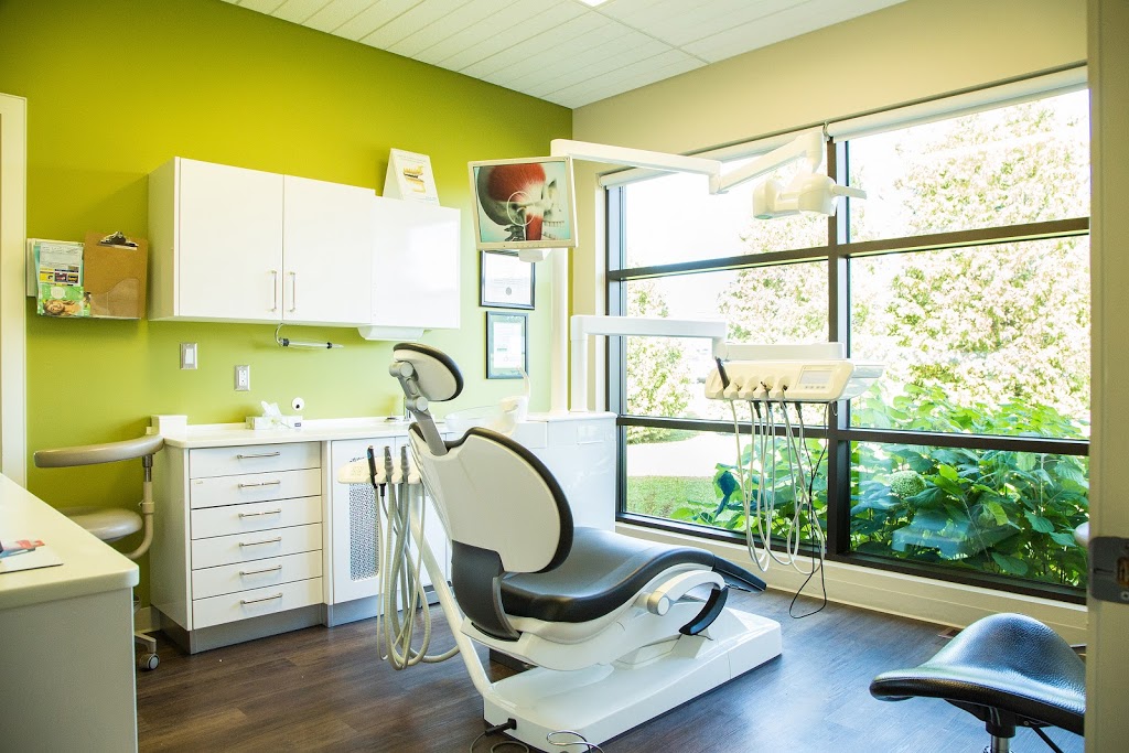 Centre Dentaire Frechett | 2160 Rue Sherbrooke, Magog, QC J1X 2T3, Canada | Phone: (819) 847-3338