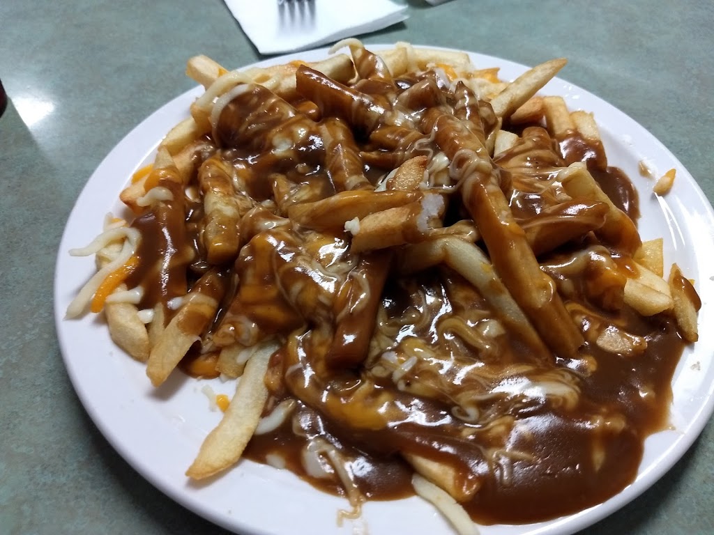 Hills Maple Leaf Restaurant | 181 Memorial Ave, Orillia, ON L3V 5X7, Canada | Phone: (705) 326-8612
