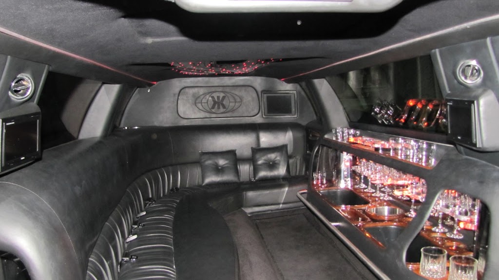 Miracle Mile Limousine Service & Sightseeing Tours | 7146 Vipond Rd, Nanaimo, BC V9T 6H1, Canada | Phone: (250) 713-3434