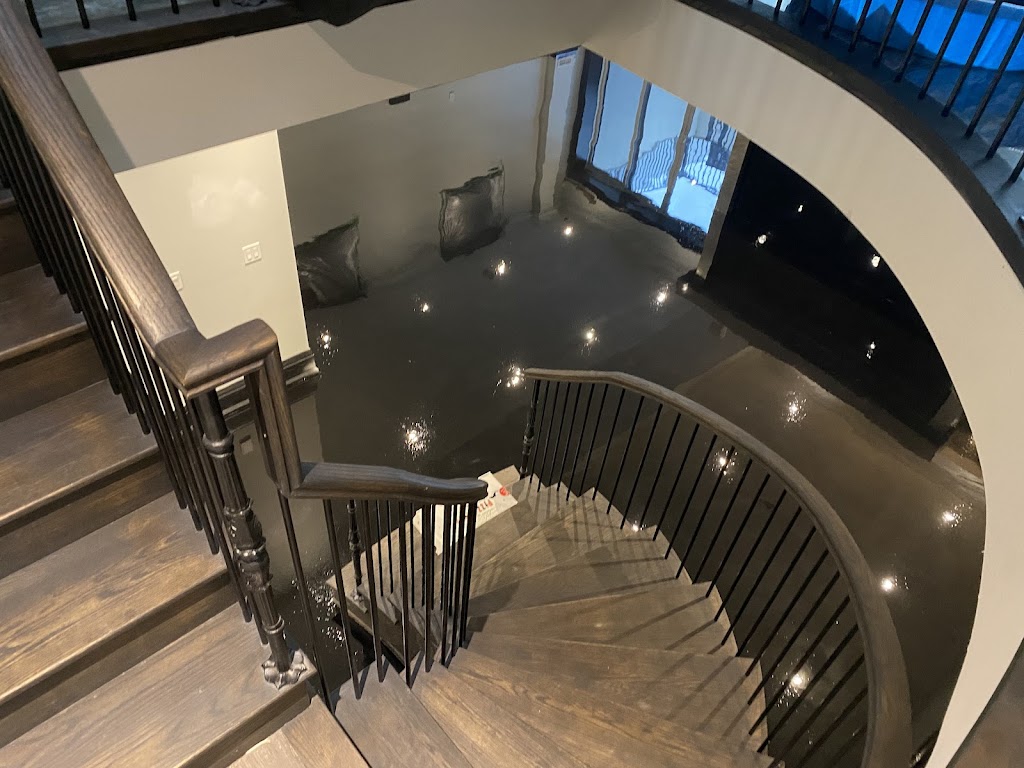 1 Fine Floor | 328 Mapleview Ct, Pickering, ON L1X 2X3, Canada | Phone: (437) 232-2277