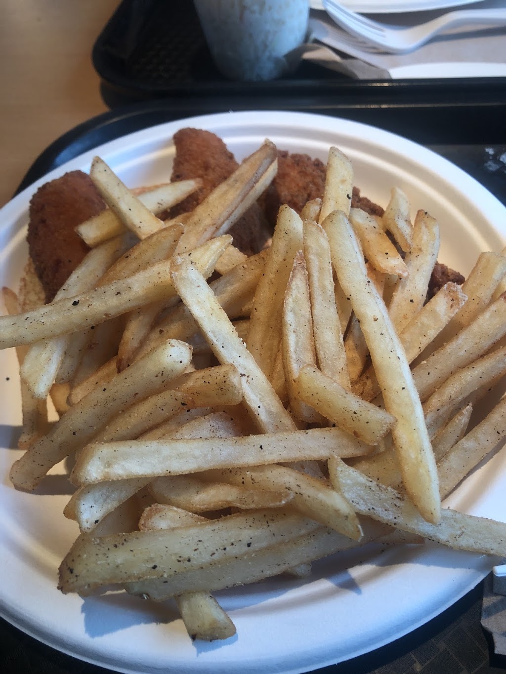 Rôtisserie St-Hubert | 1091 Avenue Gilles Villeneuve, Berthierville, QC J0K 1A0, Canada | Phone: (450) 836-1777