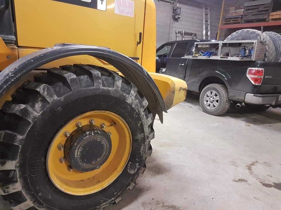 Matts Tire Service Inc. Commercial only | 17 St George St, Etobicoke, ON M8Z 3Y6, Canada | Phone: (647) 216-6288