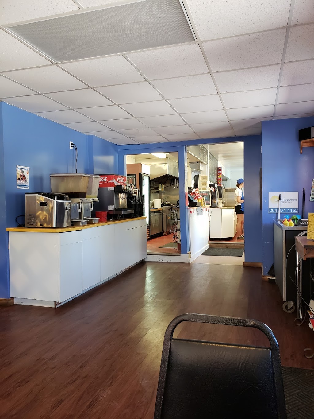 Le Gouter | 107 Saffie Rd #40, Victoria Beach, MB R0E 2C0, Canada | Phone: (204) 756-2878