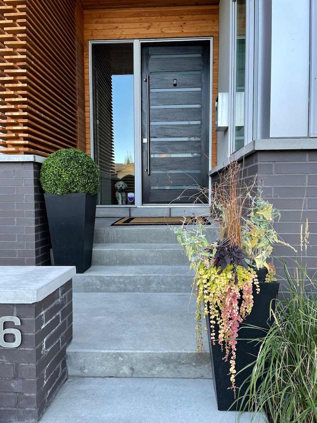 365 curb appeal | 367 Parkview Crescent SE, Calgary, AB T2J 4N8, Canada | Phone: (403) 667-5521