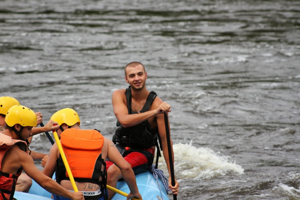 Rafting Momentum | 1041 QC-148, Bryson, QC J0X 1H0, Canada | Phone: (800) 690-7238