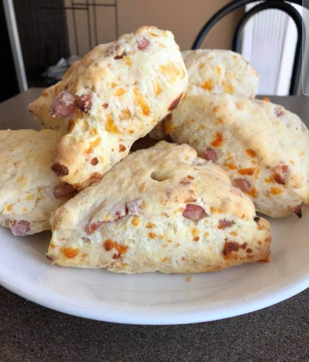 Eats & Treats Bakery and Cafe | 1465 St Margarets Bay Rd, Lakeside, NS B3T 1B3, Canada | Phone: (902) 277-4004