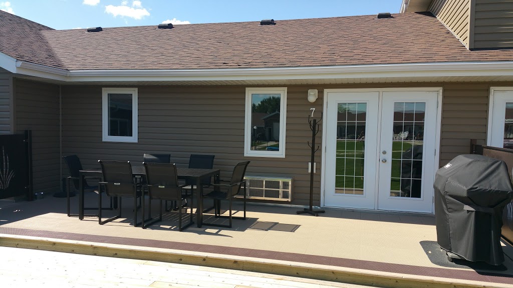 Sarahs Cove Condo Rentals | 1250 Aaro Ave, Elbow, SK S0H 1J0, Canada | Phone: (306) 854-2003