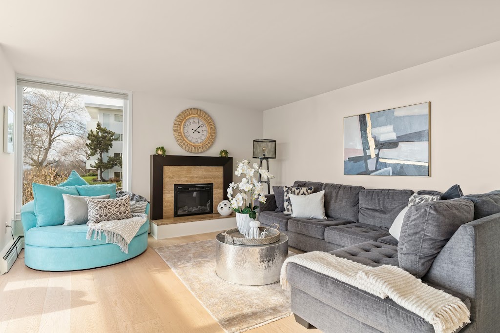 Townley Visual Media | 2220 Sooke Rd, Victoria, BC V9B 0G9, Canada | Phone: (778) 887-5455
