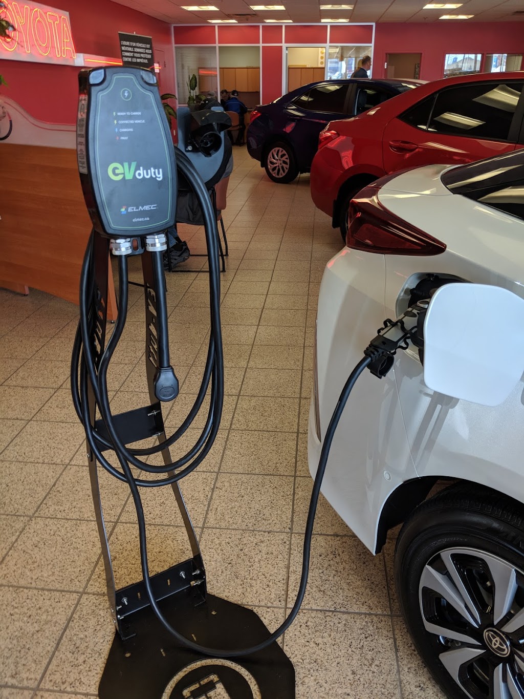 Rocoto Toyota Ltd. | 1540 Bd du Royaume O, Chicoutimi, QC G7H 5B1, Canada | Phone: (418) 549-5574